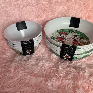 Brand new Mickey and Minnie plate sets.